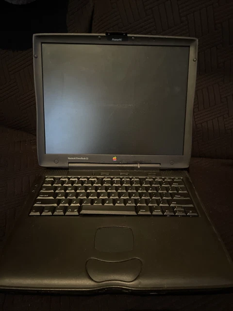 APPLE POWERBOOK G3 'Pismo' M7572, Black colour, Refurbished