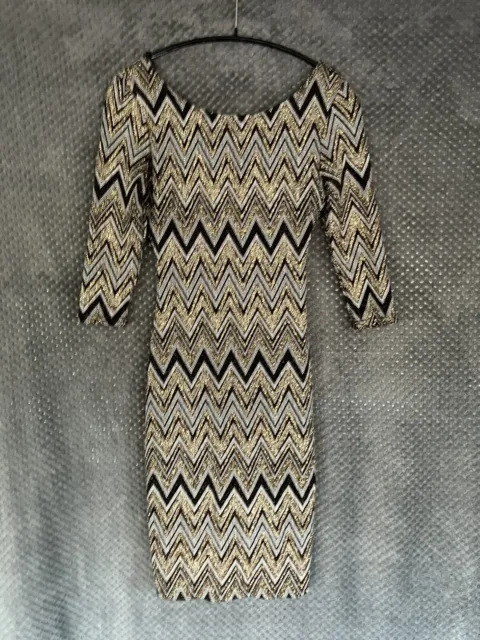 New Look Black & Gold Chevron Patterned Dress Size 8 🪷