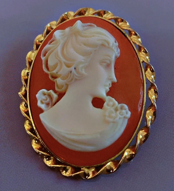 Broche plume plaqué or bijou vintage design R France N4074