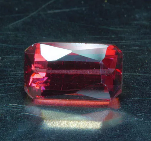 RHODOLITH / RHODOLITE     klasse Farbe     1,05 ct