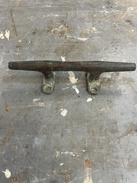 Bronze 8" Herreshoff Style Cleat