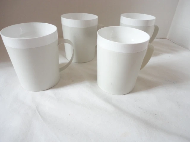 Vintage Set of 4 Designer Collection By David Douglas Accalac Plastic Mugs