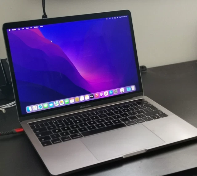 Apple MacBook Pro 13.3" 512GB Laptop With Touchbar A1706 2.9GHz i5