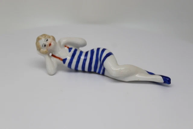 Figurilla Bañista Sexy Art Deco-alemán Estilo Art Nouveau Estilo Porcelana