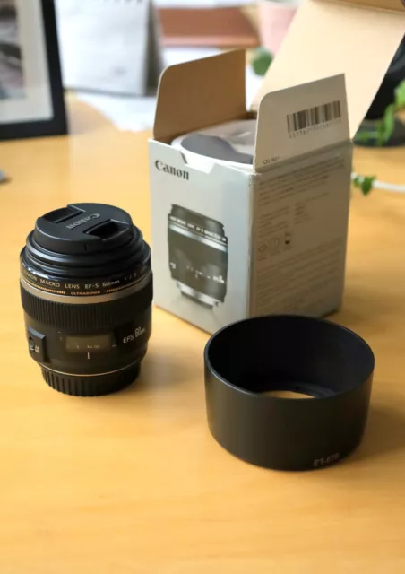 Canon EF-S 60 mm F/2.8 USM Objektiv