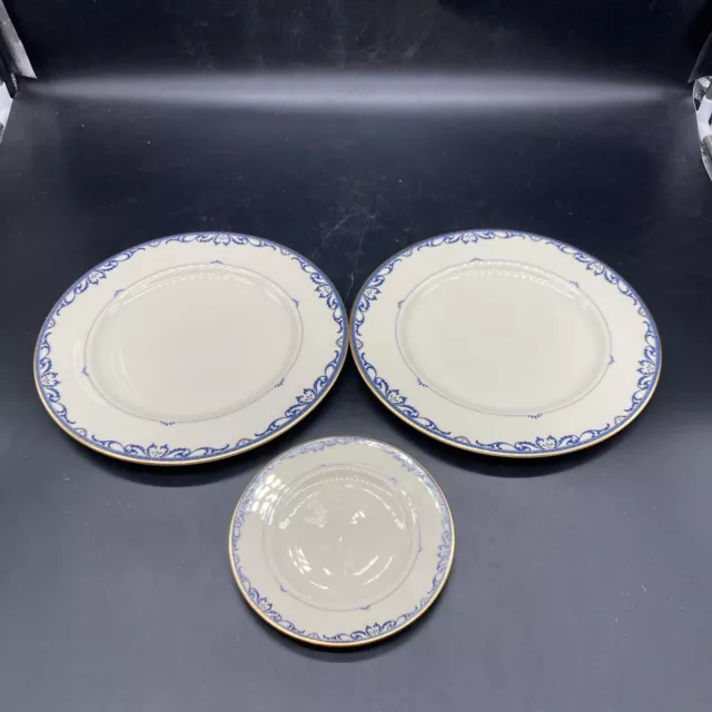 lenox presidential collection Liberty USA 2 Dinner plates and 1 bread plate