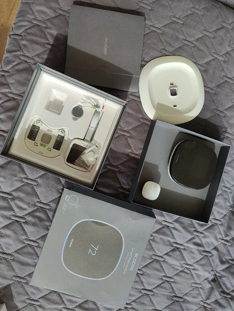 ecobee EB-STATE5-01 Smart Thermostat W/ Smart Sensor And Extra! ecobee EB-STATE5-01 Smart Thermostat W/ Smart Sensor And Extra!
