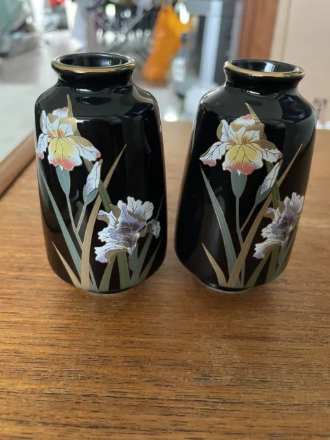 OTAGIRI Crown Iris Black Vintage Janapese pair of bud vases Excellent Condition