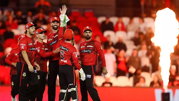 Melbourne Renegades vs Heat 21 Dec Marvel Stadium 2 x Medallion Club Tickets