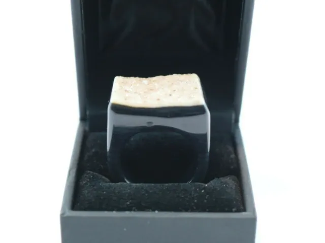 Bague/Ring en Agate noire tintée avec cristaux d'améthyste taille 58