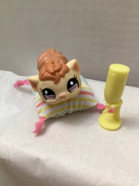 Littlest Pet Shop #1741 Toys R Us Exclusive Guinea Pig Pillow Water Bottle Retir Littlest Pet Shop #1741 Toys R Us Exclusive Guinea Pig Pillow Water Bottle Retir