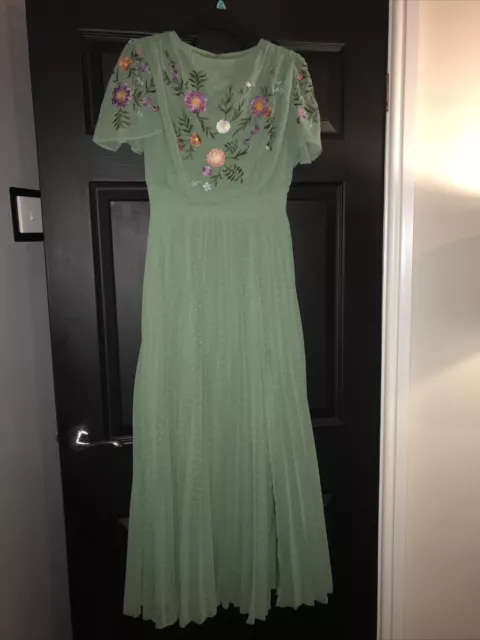 ASOS Design Dobby Crowl Neck Embroidered Maxi Dress In Sage Green. Size 8