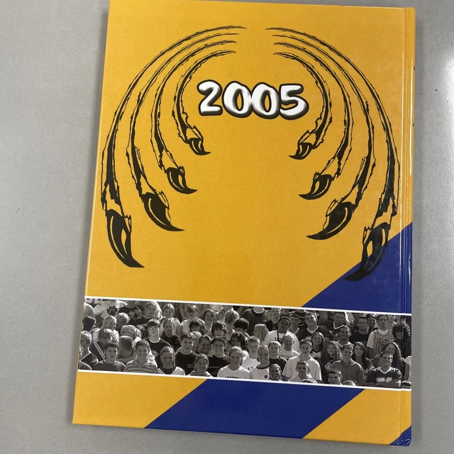 2005 MAYSVILLE HIGH School ; Zanesville, Ohio Yearbook ; Conatus Volume