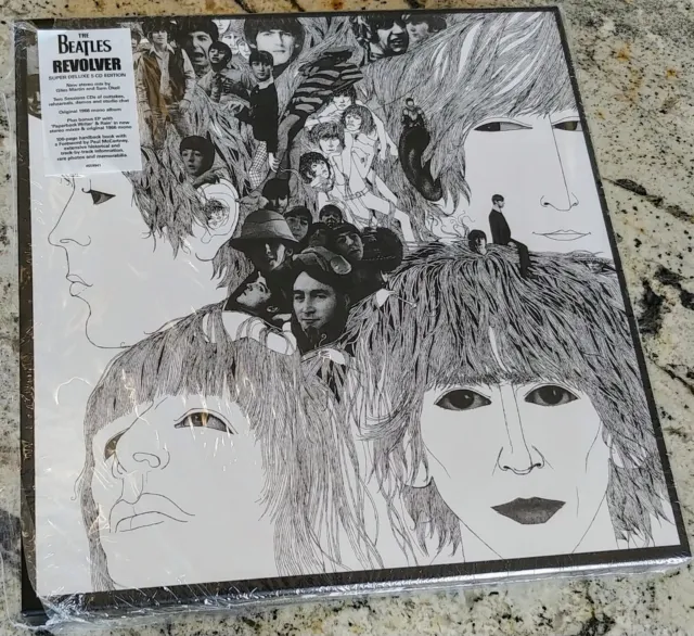 Juego de 4 LP en caja de revólver de The Beatles y 1 EP juego de discos de vinilo libro mono 2022