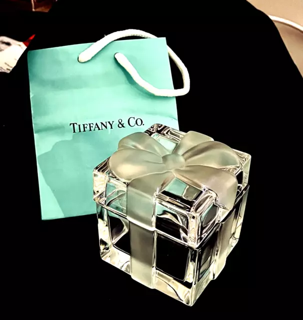 Tiffany0 & Co Lidded  Crystal Trinket/Gift  Box With Frosted Bow 3 Inches Square 2