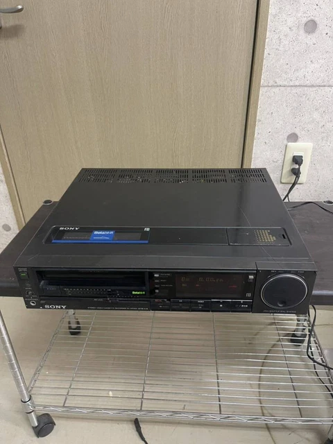 Sony SL-HF900 Betamax Operation Confirmed Stereo Video Cassette Recorder  F/S