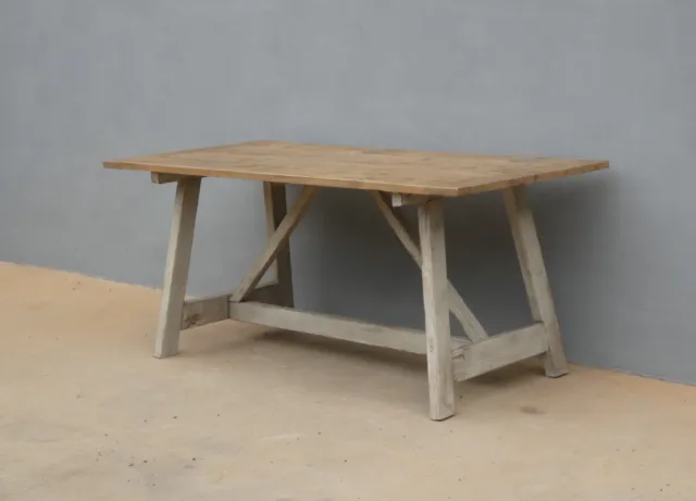 Tavolo rettangolare rustico con piano in legno e base laccata, L 180 x P 83,5 cm