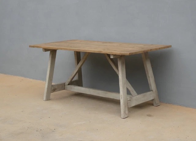 Tavolo rettangolare rustico con piano in legno e base laccata, L 180 x P 83,5 cm