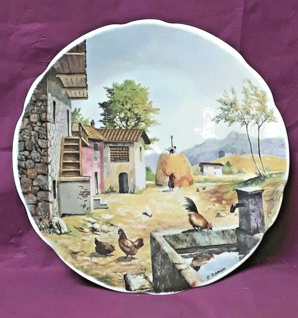 ASSIETTE  EN PORCELAINE DÉCOR FERME ET BASSE COUR COQ ET POULES  20 éme