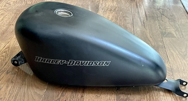 harley sportster 883 gas tank size