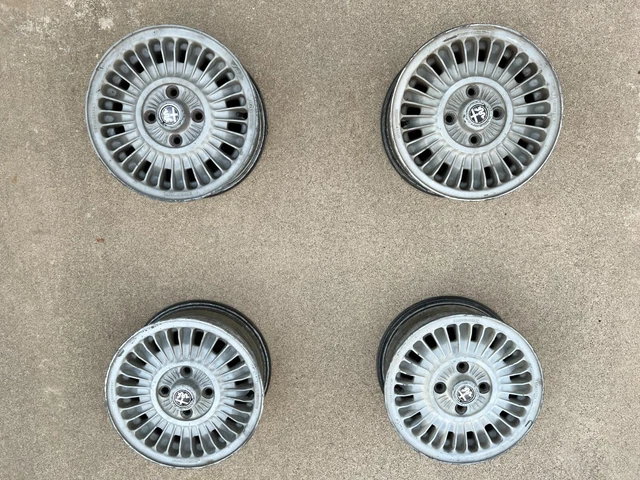 Alfa Romeo Wheels Cromodora Campanatura 38 x 4 wheels - with Center Caps