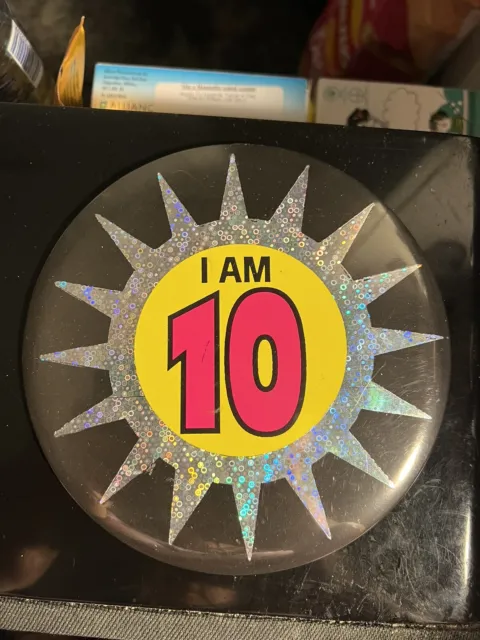 I Am 10 Happy Birthday Distintivo grande