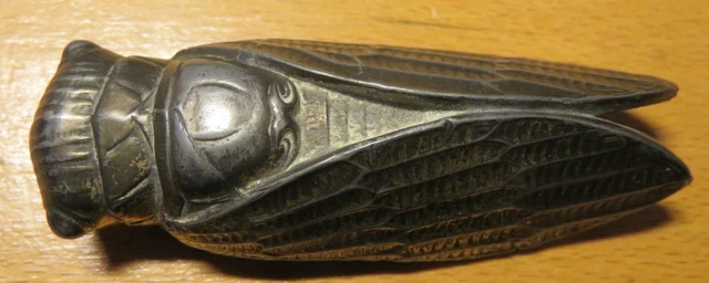 Broche Ancienne Cigale Porte-bonheur Art Déco - En Corne De Bovin, épingle Dorée