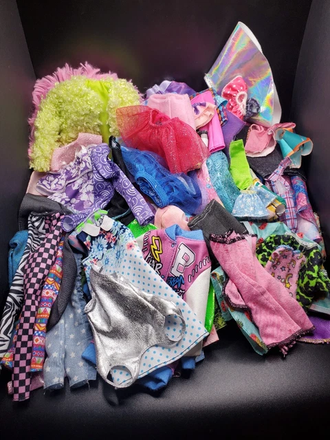 Huge Barbie Doll Clothes Lot 100+ Pieces 22-Skirts 28-Shirts 27-Dresses 10-Coats Huge Barbie Doll Clothes Lot 100+ Pieces 22-Skirts 28-Shirts 27-Dresses 10-Coats
