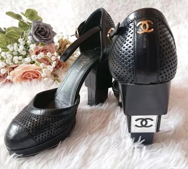 CHANEL CC Mark Pumps Shoes US 5 Gold Fittings Black Leather Used Japan Authentic