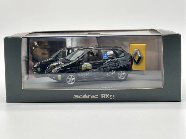 Coffret Universal Hobbies 1/43 – Renault Laguna II (Berline + Break) – Occasion (défauts Peinture)