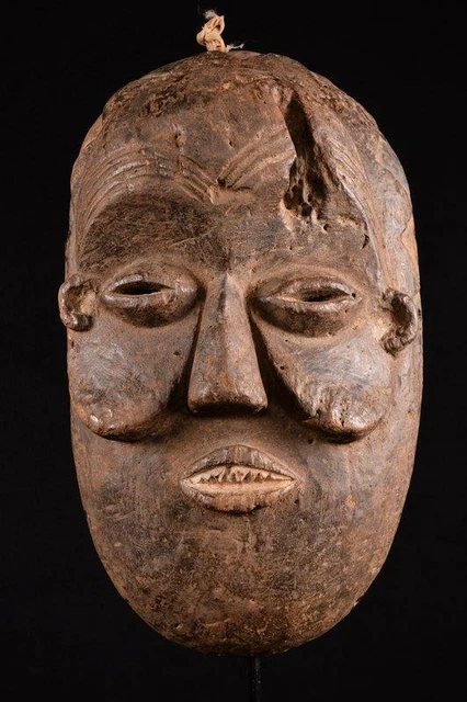 11371 African Old Bamun Mask Cameroon
