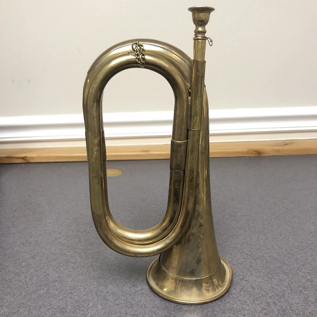 Antique vintage solid brass regulation bugle US military