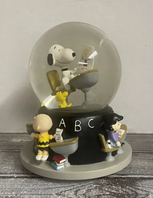 Vintage Rare Peanuts Snoopy Back To School Snow Water Globe Westland Gifts