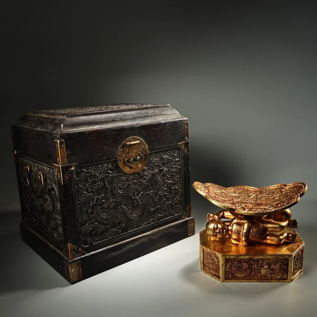 Treasure handmade pure copper gilded relief dragon and phoenix pillow