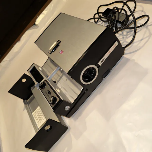 1963's Slide Projector by Sawyer Rotomatic 707 AQ Slide Projector - Used VINTAGE