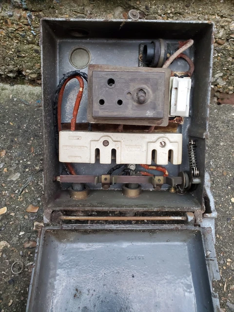 VINTAGE FUSE BOX £49.00 - PicClick UK