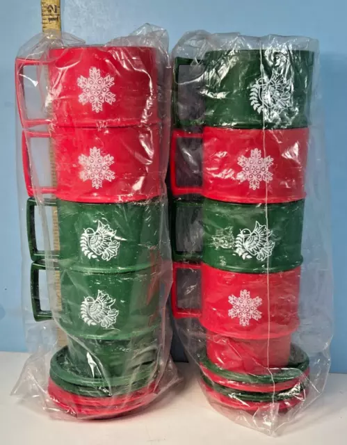 https://www.picclickimg.com/Bq8AAOSwUKZj7xH1/2-Sets-of-Vintage-Christmas-Tupperware-Green.webp
