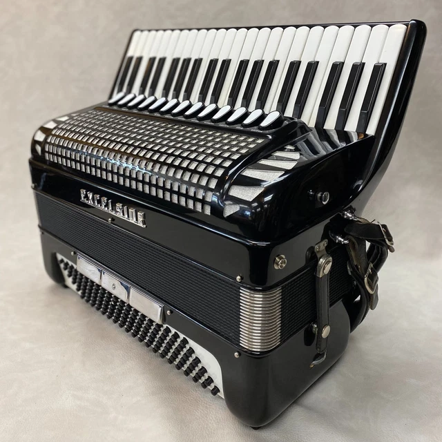 Excelsior 4-Reed Accordion Full Strong Sounds #Cehm520 Excelsior 4-Reed Accordion Full Strong Sounds #Cehm520