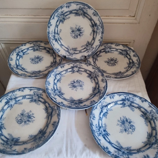 Sarreguemines six assiettes plates en faïence modèle Cérès décor fleur bleue n°4