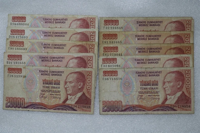 Turkey - 10 Banknotes B27 #81