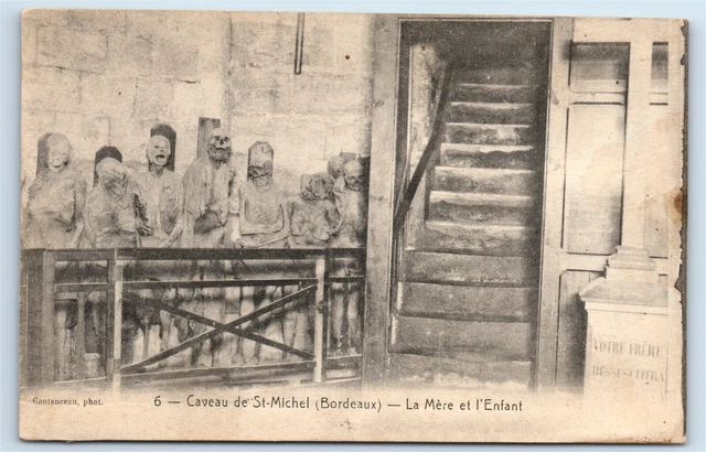 Postcard Caveau de St-Michel (Bordeaux) - La Mère et l'Enfant H179