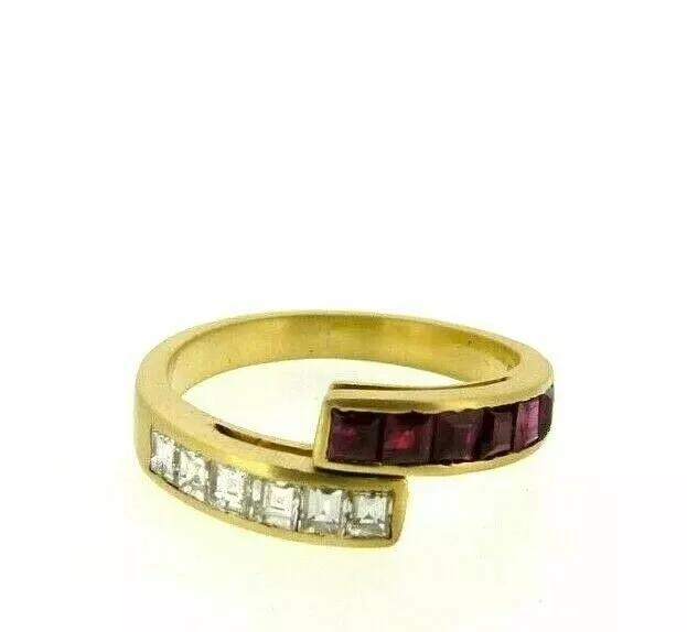 Ring Refurbished Gold Massiv 18K Matt Rubine und Diamanten Natürliche