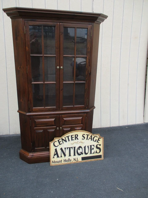 64146 ETHAN ALLEN Pine Corner China Cabinet Curio 64146 ETHAN ALLEN Pine Corner China Cabinet Curio