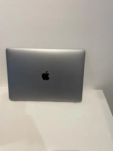2018 Apple MacBook Pro 13 pollici. Intel i5 2,3 GHz schermo rotto per parti