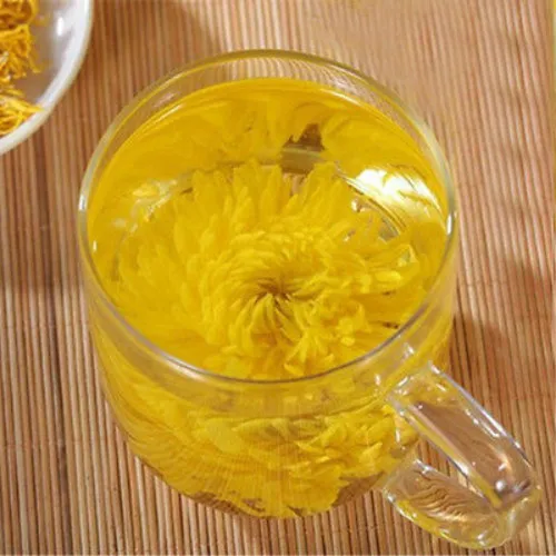 Organic Gold Huang Ju 4 pieces Chrysanthemum a Large Cup of Herbal Tea in Summer
