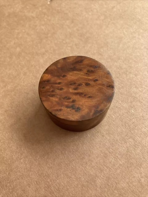 Delicate Vintage Round Wooden Pocket Trinket Pill Box