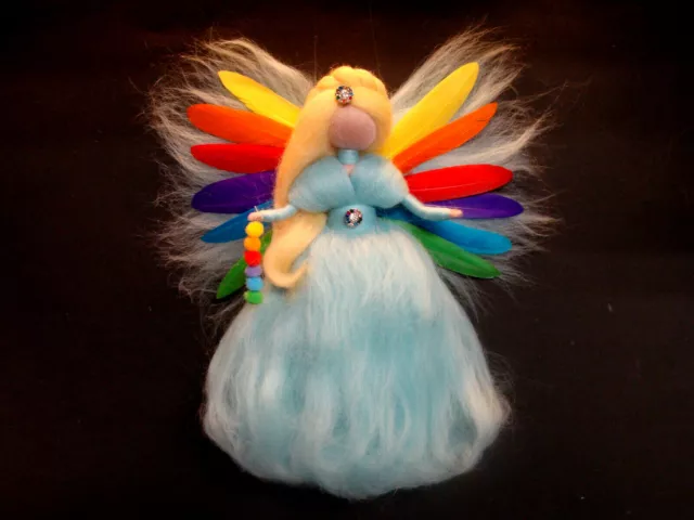 *FILZGARTEN* REGENBOGEN-FEE ELFE Jahreszeitentisch DEKO Waldorf MÄRCHENWOLLE