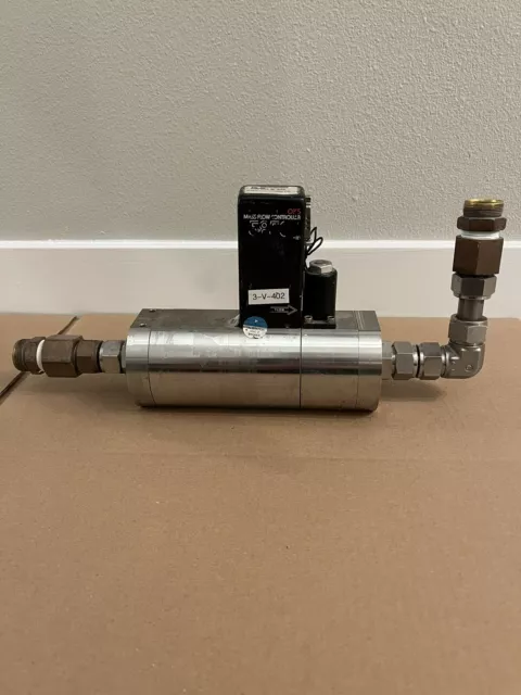 Brooks Instrument Mass Flow Controller Flow Rate: 250 SLPM 5853IABA1D1D40A 5853