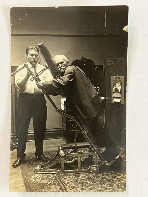 X -RARE 1915 R.P.P.C. VINTAGE POSTCARD of MEDICAL PROCEDURE/MID-EVIL TABLE LQQK