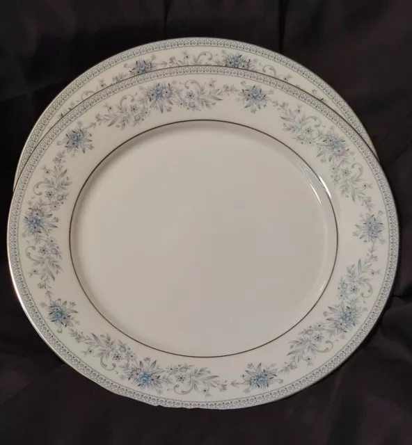BLUE HILL by Noritake China Porcelain DINNER PLATES 2482 10 1/2"  8 plates